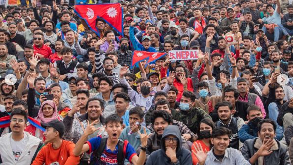 नेपालमा युवा हुने मापदण्ड : १८ देखि ३५ वर्ष 