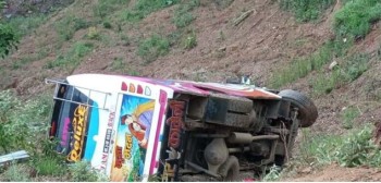 काभ्रेमा बस दुर्घटना हुँदा एकजनाको मृत्यु, तीन घाईते 