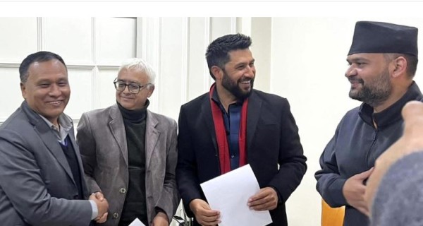 रास्वपाभित्र बढ्यो कुलमान पक्षको असन्तुष्टि